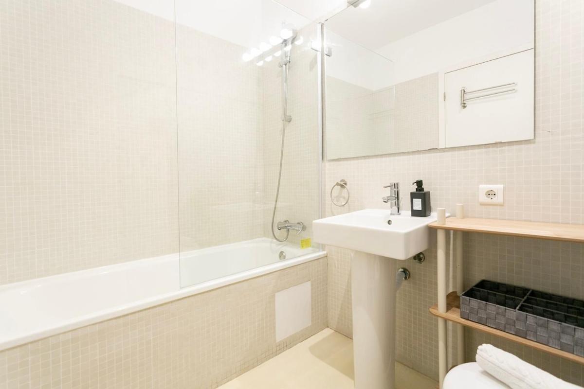 Apartamento Modern 2bdr Flat In The City's Heart! Lisboa